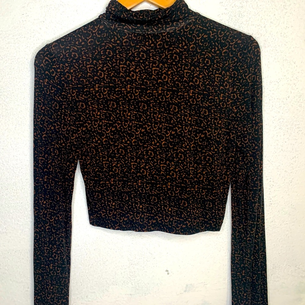 Copper closet cropped turtle neck